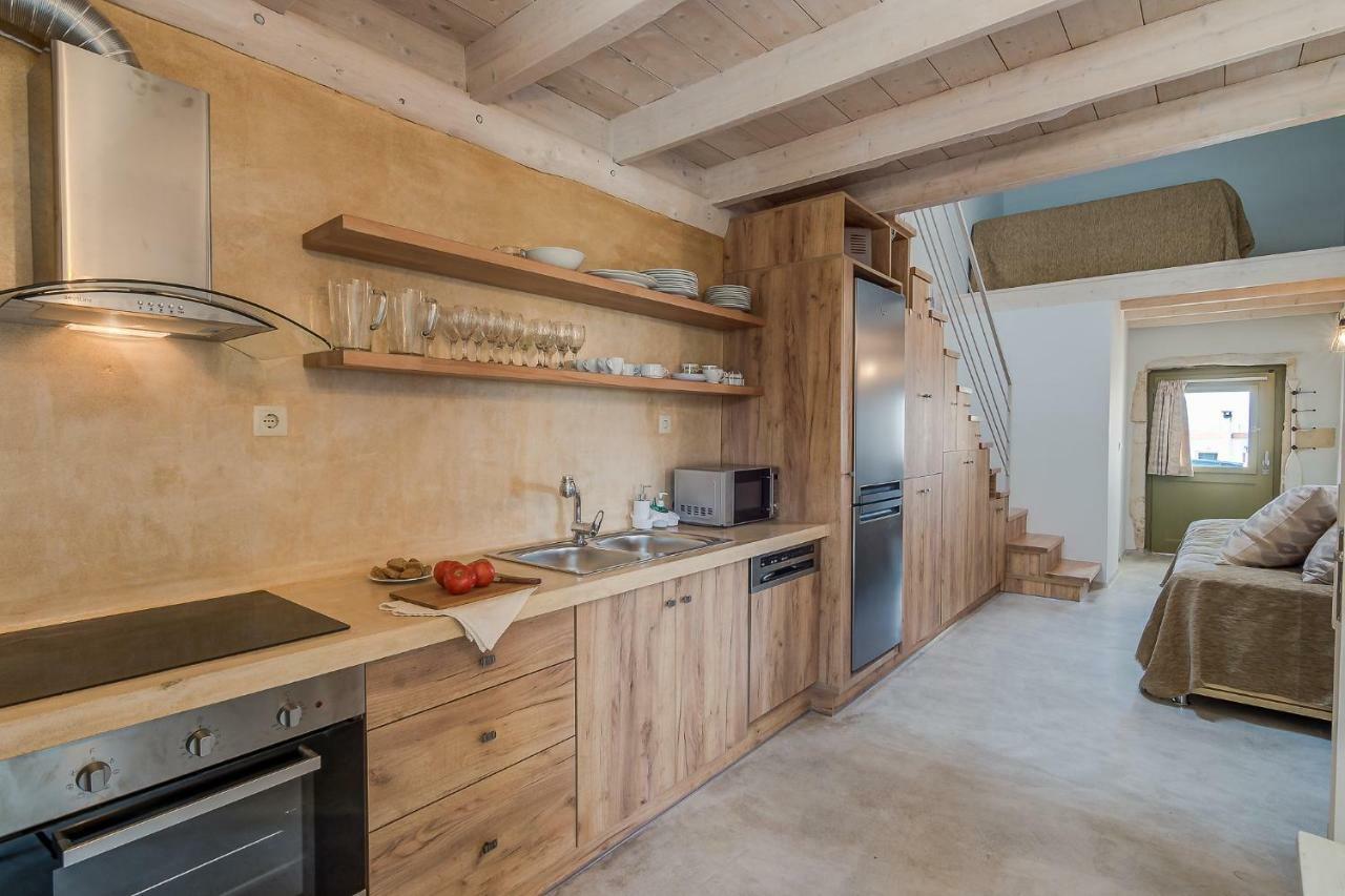 Traditional Stonebuilt Villa Leonanto, Only 5 Km From A Sandy Beach Kastellos Bagian luar foto