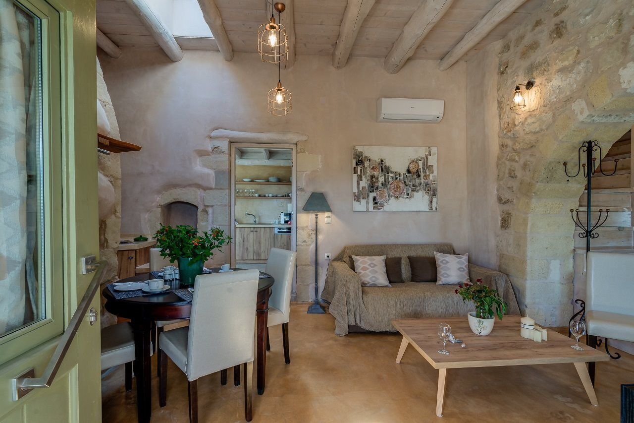 Traditional Stonebuilt Villa Leonanto, Only 5 Km From A Sandy Beach Kastellos Bagian luar foto